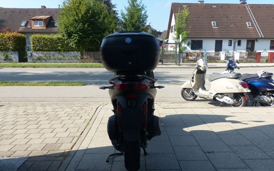 Gebrauchtmotorrad Piaggio MP3 300 - Bild 15