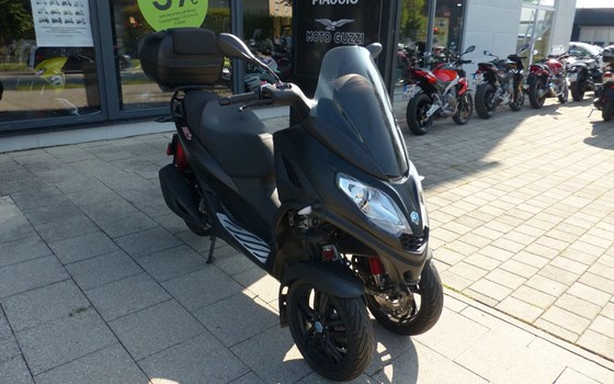 Gebrauchtmotorrad Piaggio MP3 300 - Bild 4
