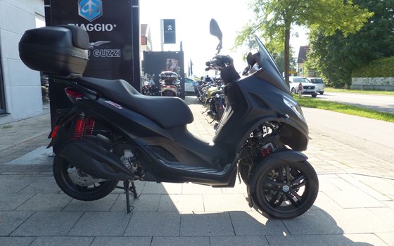 Gebrauchtmotorrad Piaggio MP3 300 - Bild 7