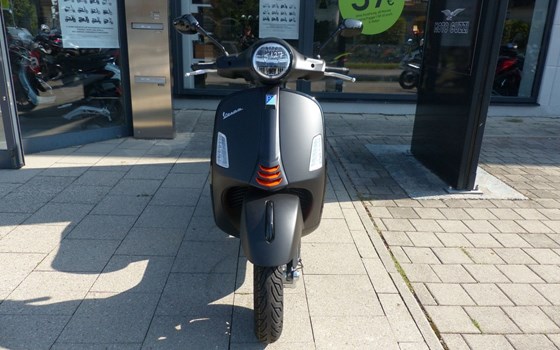 Neufahrzeug Vespa GTS 125 Supersport iGET - Bild 3