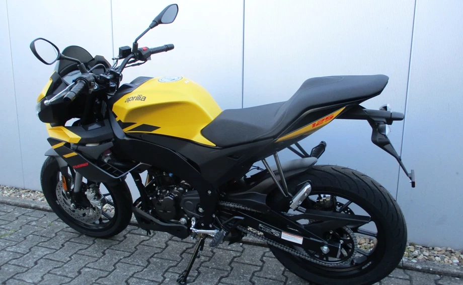 Angebot Aprilia Tuono 125 Bild 5: Angebot Aprilia Tuono 125