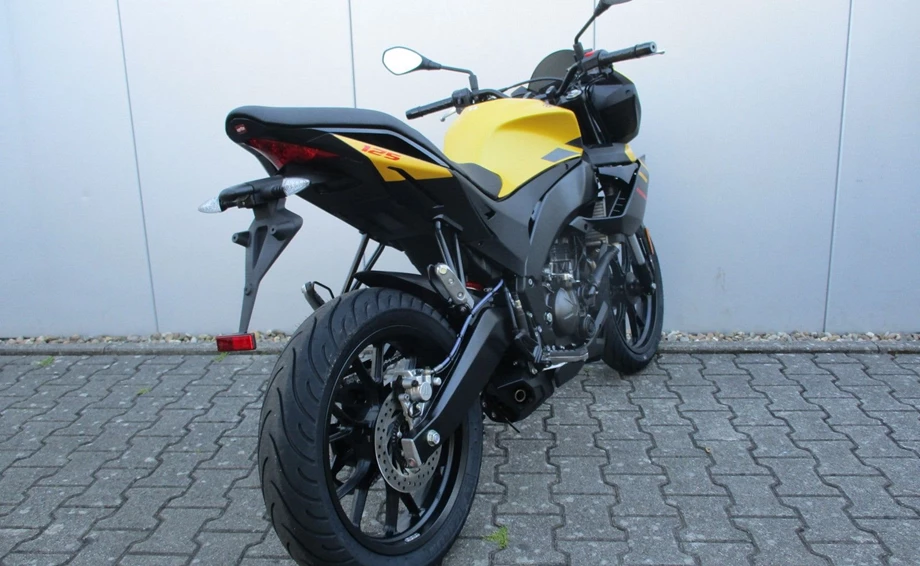Angebot Aprilia Tuono 125 Bild 6: Angebot Aprilia Tuono 125