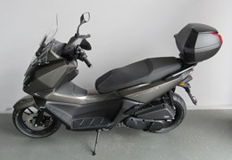Neumotorrad Kymco Sky Town 125i ABS