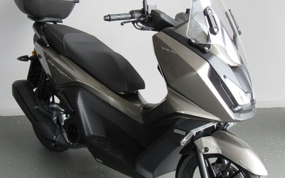 Neufahrzeug Kymco Sky Town 125i ABS - Bild 4
