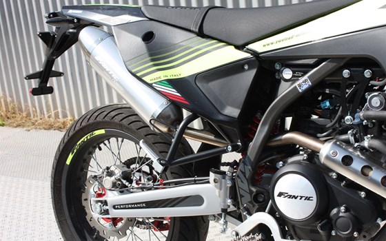 Gebrauchtmotorrad Fantic XMF 125 Performance - Bild 9