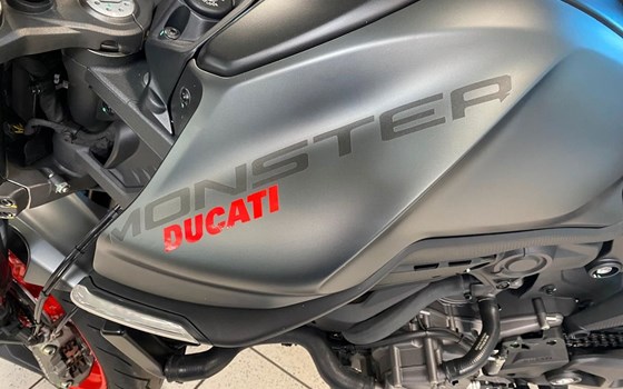 Gebrauchtmotorrad Ducati Monster - Bild 11