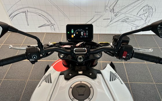 Neufahrzeug Honda CB1000 Hornet - Bild 11
