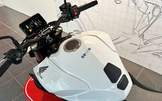 Neufahrzeug Honda CB1000 Hornet - Bild 13