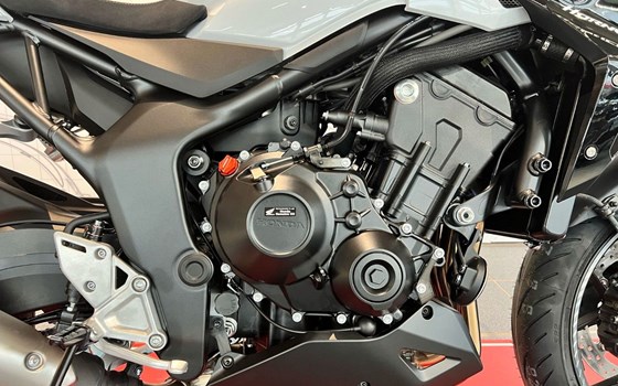 Neufahrzeug Honda CB1000 Hornet - Bild 9