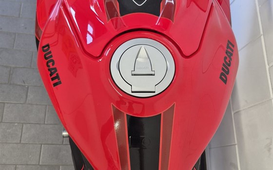 Gebrauchtmotorrad Ducati Panigale V4 S - Bild 3