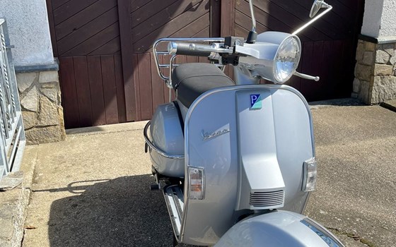 Gebrauchtmotorrad Vespa 125 - Bild 2 Gebrauchtmotorrad Vespa 125 - Bild 2