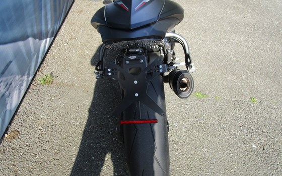 Gebrauchtmotorrad Triumph Speed Triple RS - Bild 10