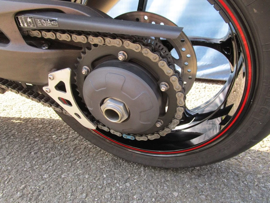 Angebot Triumph Speed Triple RS Bild 4: Angebot Triumph Speed Triple RS