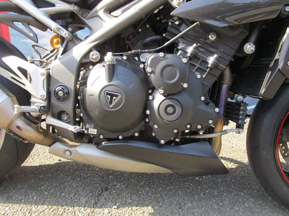 Angebot Triumph Speed Triple RS Bild 9: Angebot Triumph Speed Triple RS