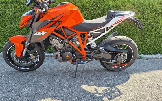 Gebrauchtmotorrad KTM 1290 Super Duke R - Bild 3 Gebrauchtmotorrad KTM 1290 Super Duke R - Bild 3