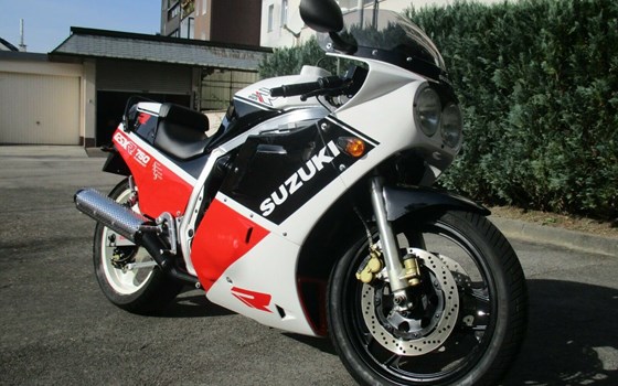 Gebrauchtmotorrad Suzuki GSX-R 750 - Bild 2