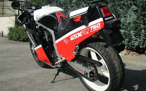 Gebrauchtmotorrad Suzuki GSX-R 750 - Bild 4