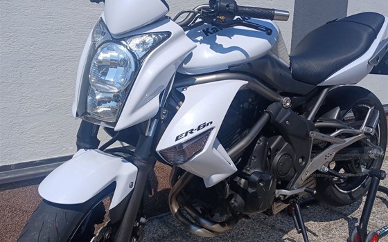 Gebrauchtmotorrad Kawasaki ER-6n - Bild 1 Gebrauchtmotorrad Kawasaki ER-6n - Bild 1