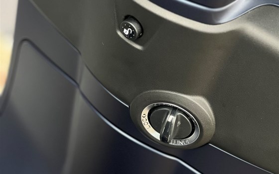 Gebrauchtmotorrad Vespa Primavera Tech 125 - Bild 9