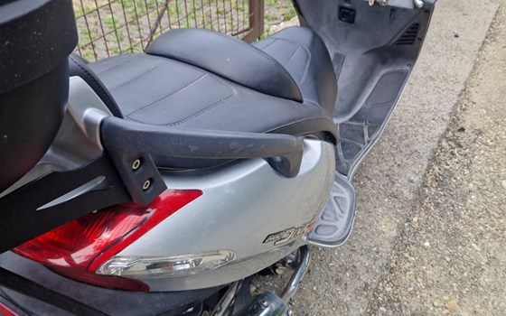 Gebrauchtmotorrad Kymco Grand Dink 125 - Bild 2 Gebrauchtmotorrad Kymco Grand Dink 125 - Bild 2
