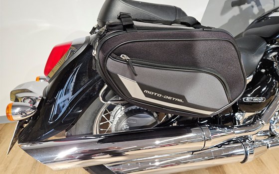 Gebrauchtmotorrad Suzuki Intruder C800 - Bild 3