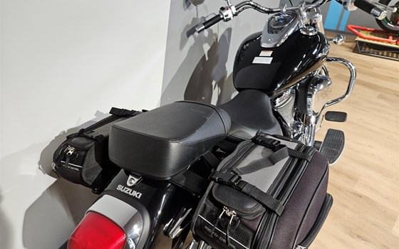 Gebrauchtmotorrad Suzuki Intruder C800 - Bild 4