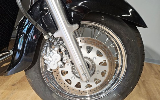 Gebrauchtmotorrad Suzuki Intruder C800 - Bild 7