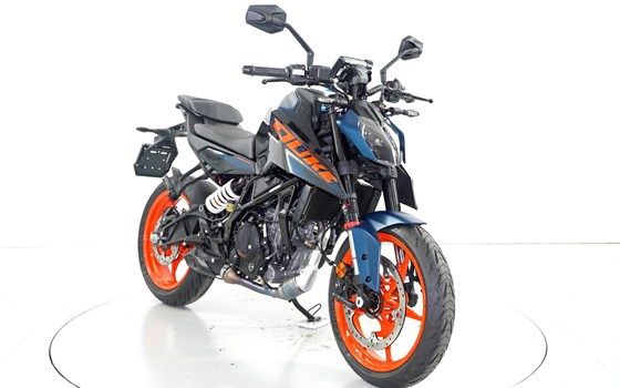 Neufahrzeug KTM 125 Duke - Bild 2