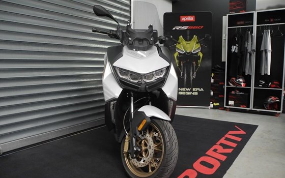 Gebrauchtmotorrad BMW C 400 GT - Bild 3