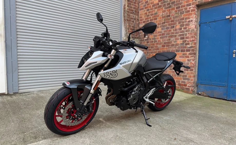 Angebot Suzuki GSX-8S Bild 3: Angebot Suzuki GSX-8S
