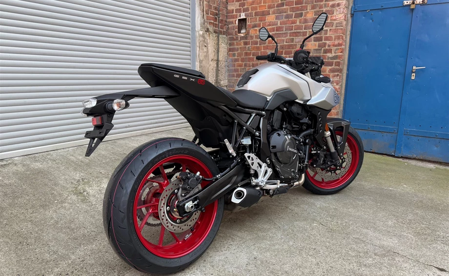 Angebot Suzuki GSX-8S Bild 8: Angebot Suzuki GSX-8S