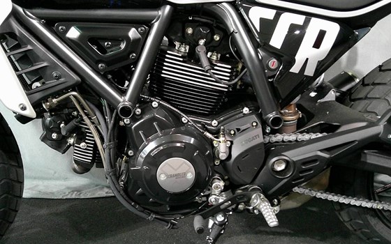 Gebrauchtmotorrad Ducati Scrambler Icon - Bild 11