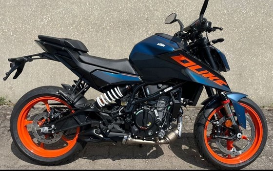 Neufahrzeug KTM 125 Duke - Bild 2