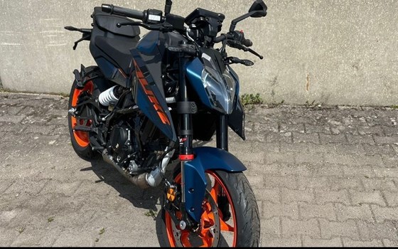 Neufahrzeug KTM 125 Duke - Bild 3
