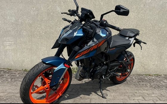 Neufahrzeug KTM 125 Duke - Bild 4
