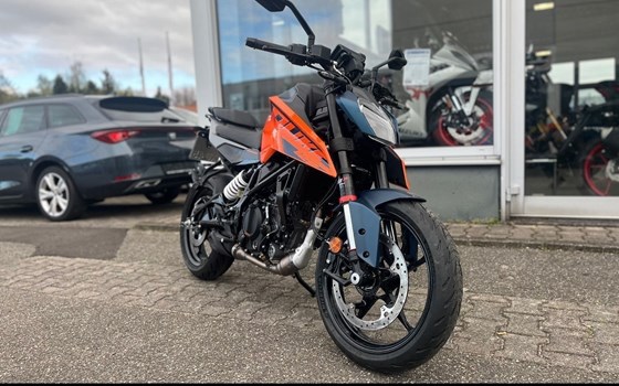 Neufahrzeug KTM 125 Duke - Bild 6