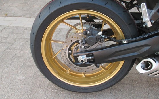 Gebrauchtmotorrad Suzuki GSX-8TT - Bild 12