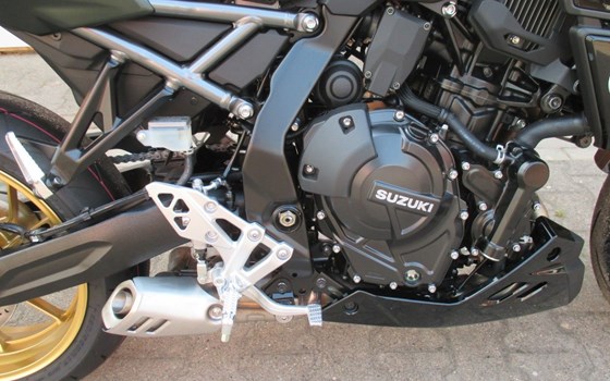 Gebrauchtmotorrad Suzuki GSX-8TT - Bild 13