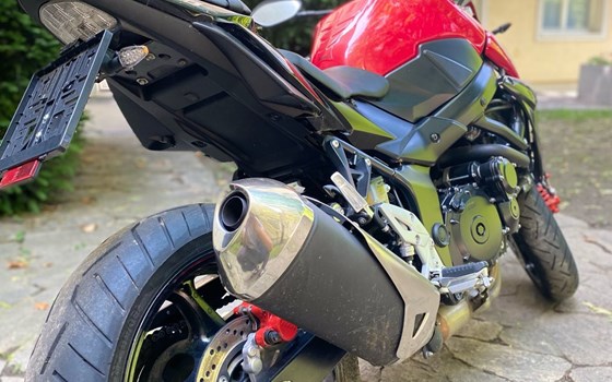Gebrauchtmotorrad Suzuki GSR 750 - Bild 6 Gebrauchtmotorrad Suzuki GSR 750 - Bild 6