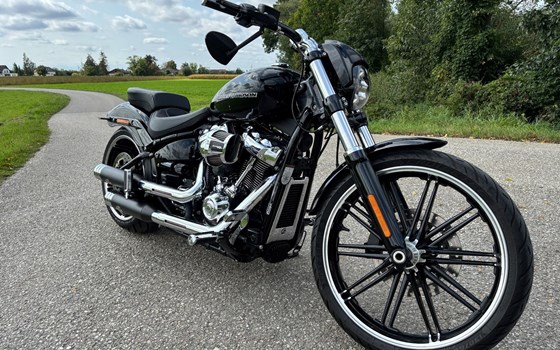 Gebrauchtmotorrad Harley-Davidson Softail Breakout 114 FXBRS - Bild 4 Gebrauchtmotorrad Harley-Davidson Softail Breakout 114 FXBRS - Bild 4