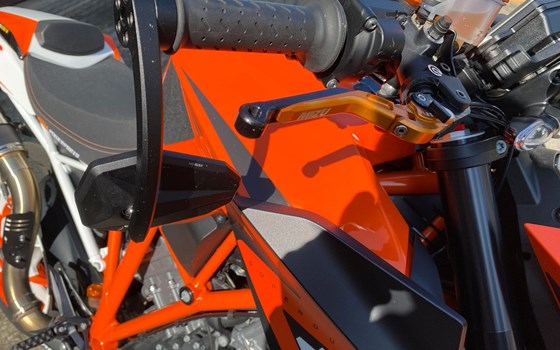 Gebrauchtmotorrad KTM 1290 Super Duke R - Bild 12