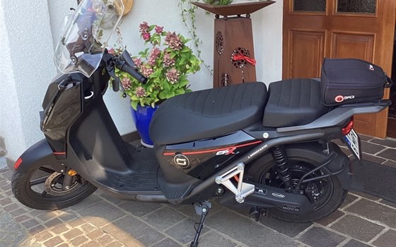 Gebrauchtmotorrad Super Soco CPX 90 km/h - Bild 1