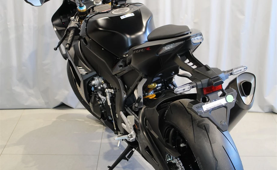 Offer Honda CBR1000RR-R Fireblade SP Bild 16: Offer Honda CBR1000RR-R Fireblade SP