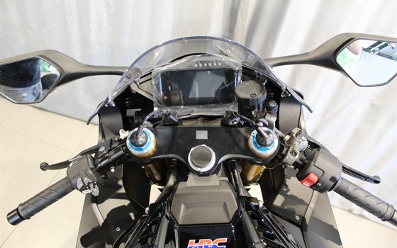 Neufahrzeug Honda CBR1000RR-R Fireblade SP - Bild 17