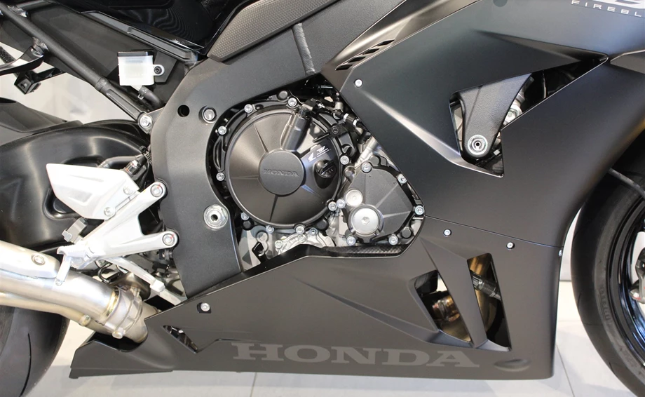 Offer Honda CBR1000RR-R Fireblade SP Bild 3: Offer Honda CBR1000RR-R Fireblade SP