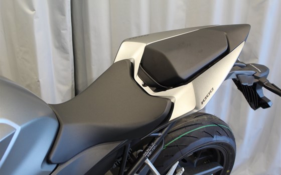 Gebrauchtmotorrad Honda CB1000 Hornet - Bild 8