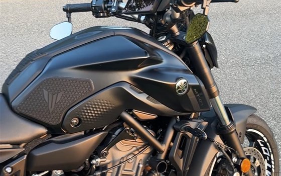 Gebrauchtmotorrad Yamaha MT-07 - Bild 2