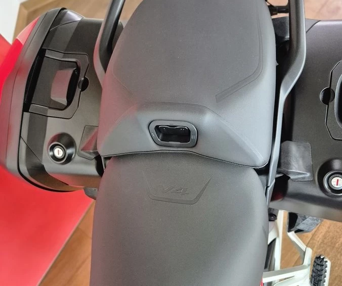 Angebot Ducati Multistrada V4 S Bild 6: Angebot Ducati Multistrada V4 S
