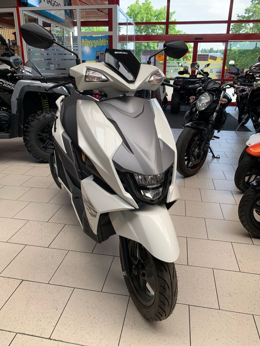 Suzuki Avenis 125