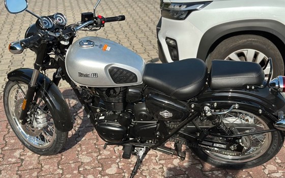 Gebrauchtmotorrad Benelli Imperiale 400 - Bild 8